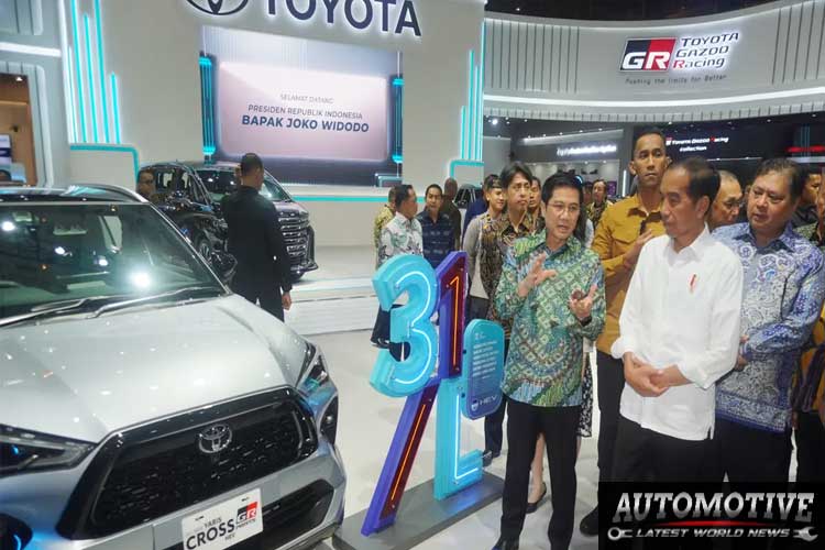 Toyota Minta Insentif Mobil Hybrid Di Depan Presiden Jokowi